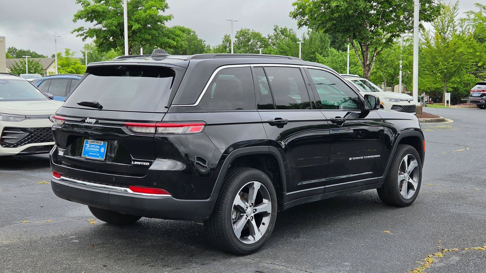 Used 2025 Jeep Grand Cherokee Limited w/ Luxury Tech Group II RWD image 5