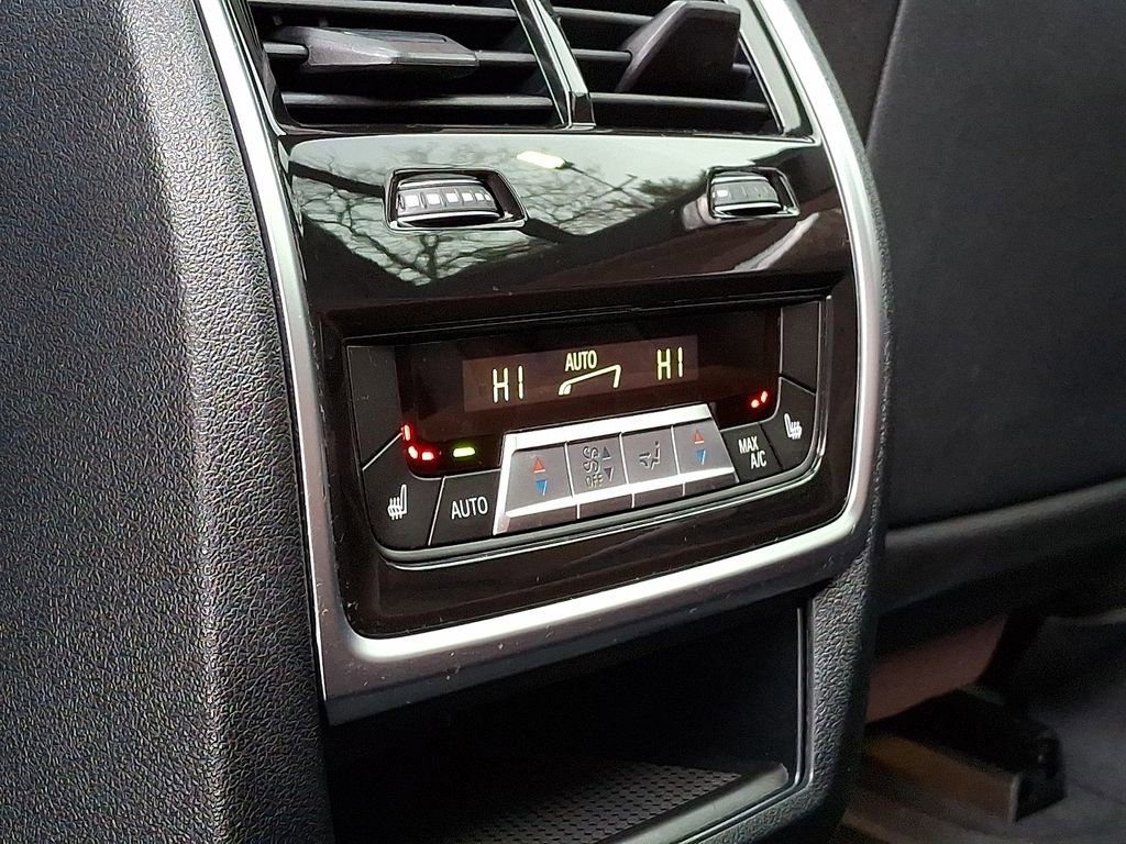 Certified 2023 BMW X5 xDrive40i w/ Premium Package image 11