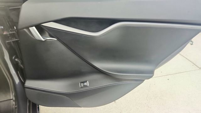 Used 2019 Tesla Model S 100D image 29