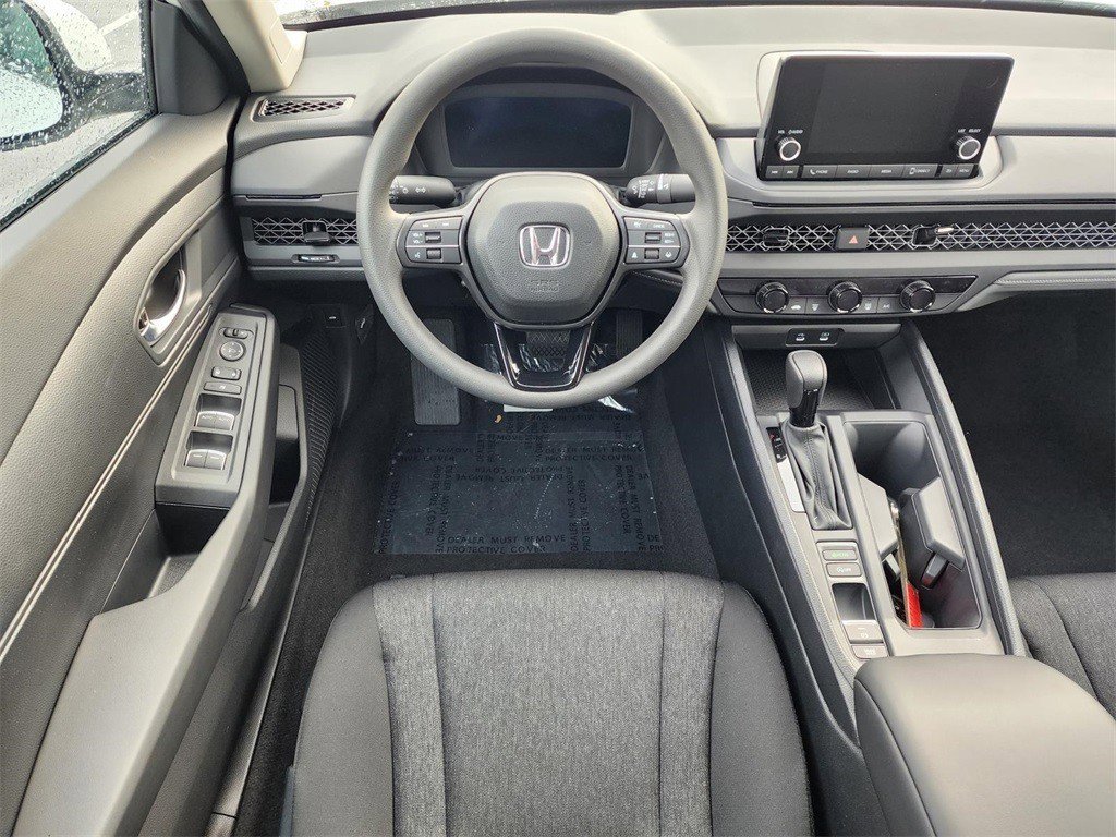 Certified 2025 Honda Accord LX image 22