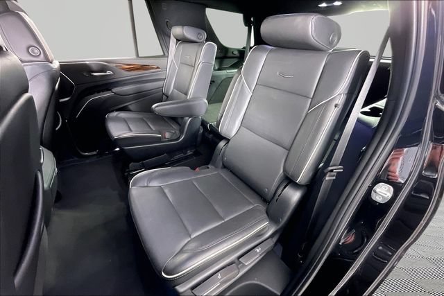 Used 2023 Cadillac Escalade Premium Luxury RWD image 19