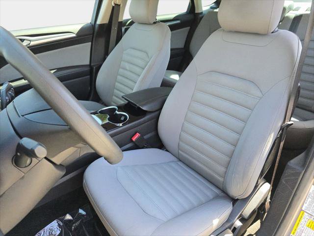 Used 2014 Ford Fusion S FWD image 18