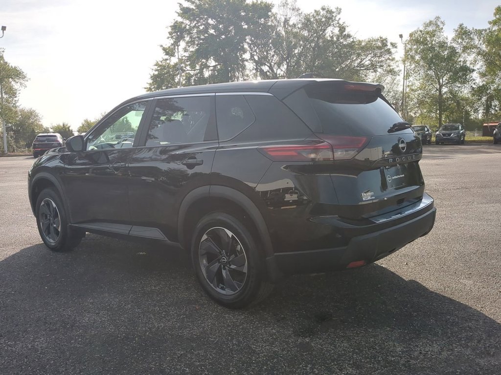 Certified 2026 Nissan Rogue SV FWD image 6