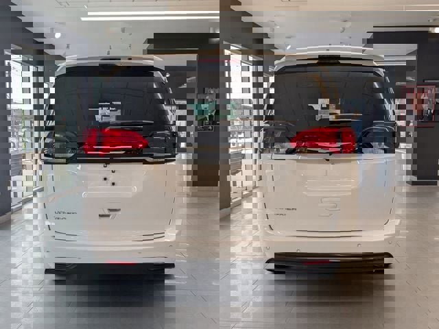 New 2026 Chrysler Voyager LX FWD image 6