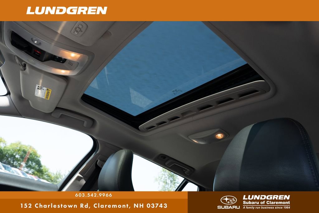 Used 2017 Volvo V60 T5 Premier w/ Convenience Package image 25