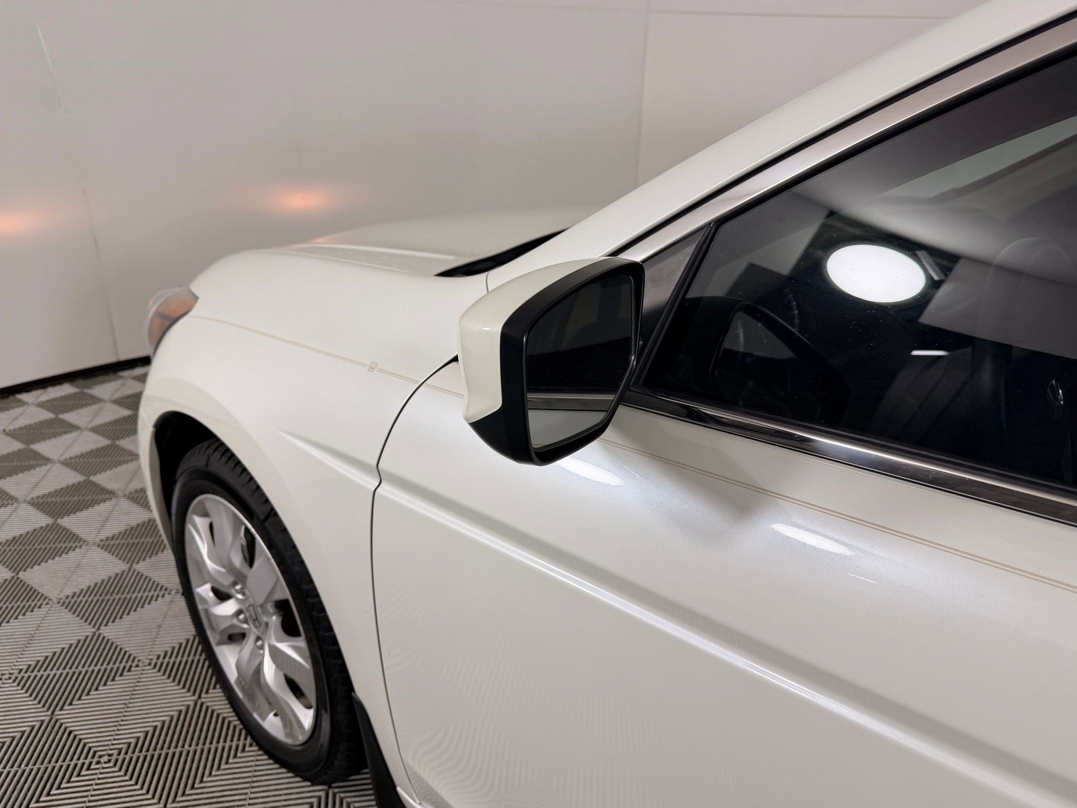 Used 2010 Honda Accord EX-L image 21