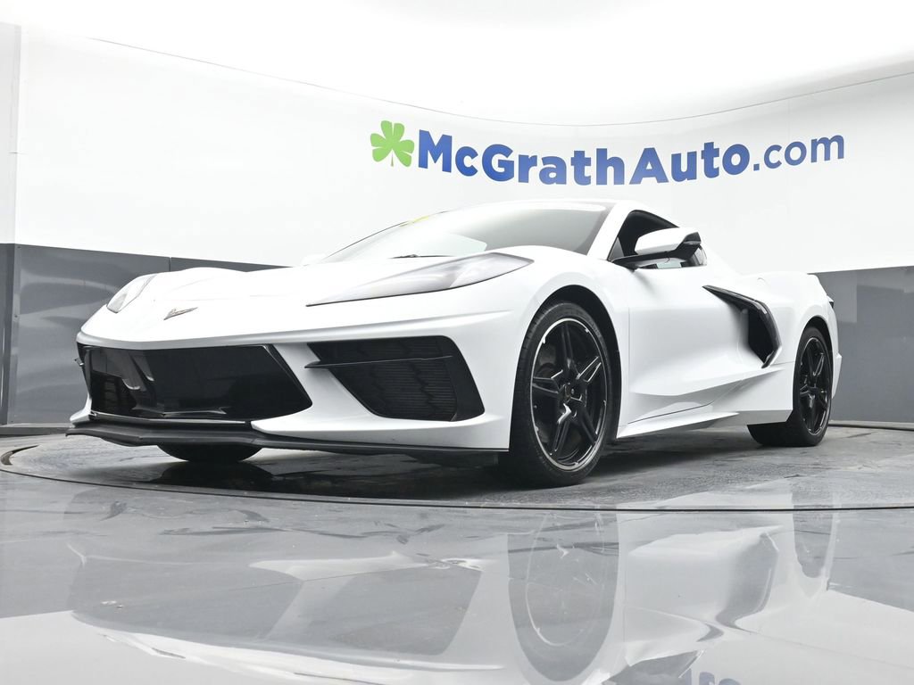 Used 2022 Chevrolet Corvette Stingray Coupe w/ Z51 Performance Package image 6