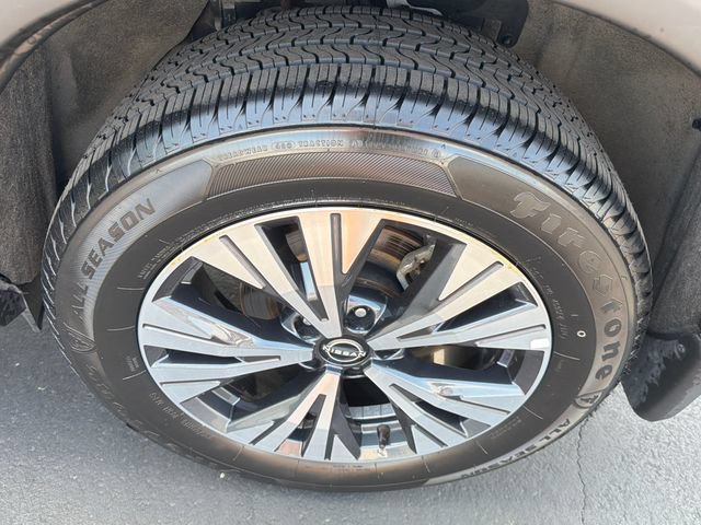 Used 2022 Nissan Rogue SV AWD/4WD image 23
