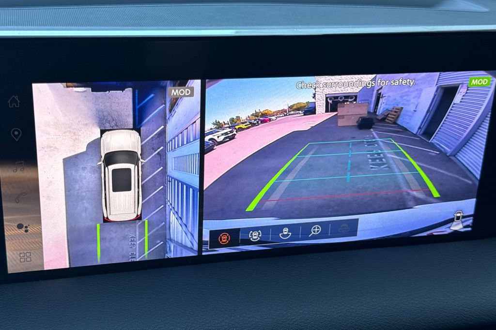 New 2025 Nissan Armada SL AWD/4WD image 17