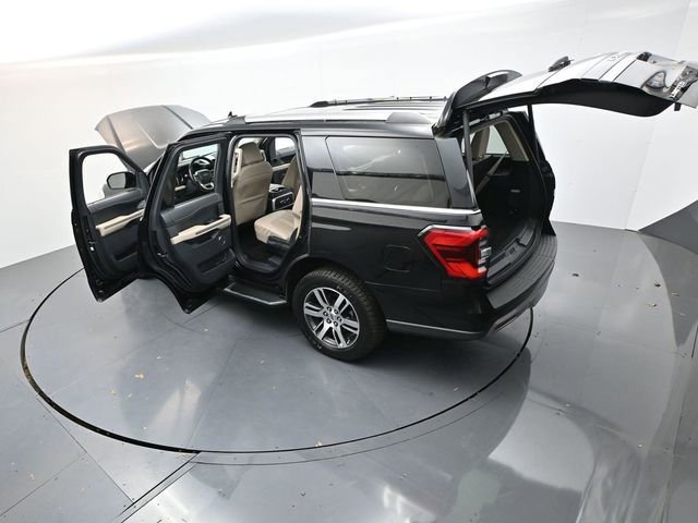 Used 2022 Ford Expedition Limited image 41