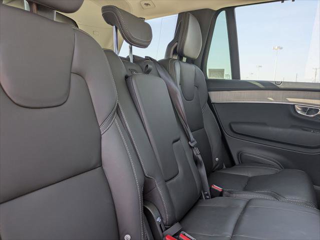 Used 2025 Volvo XC90 T8 Ultra w/ Protection Package Premier image 26