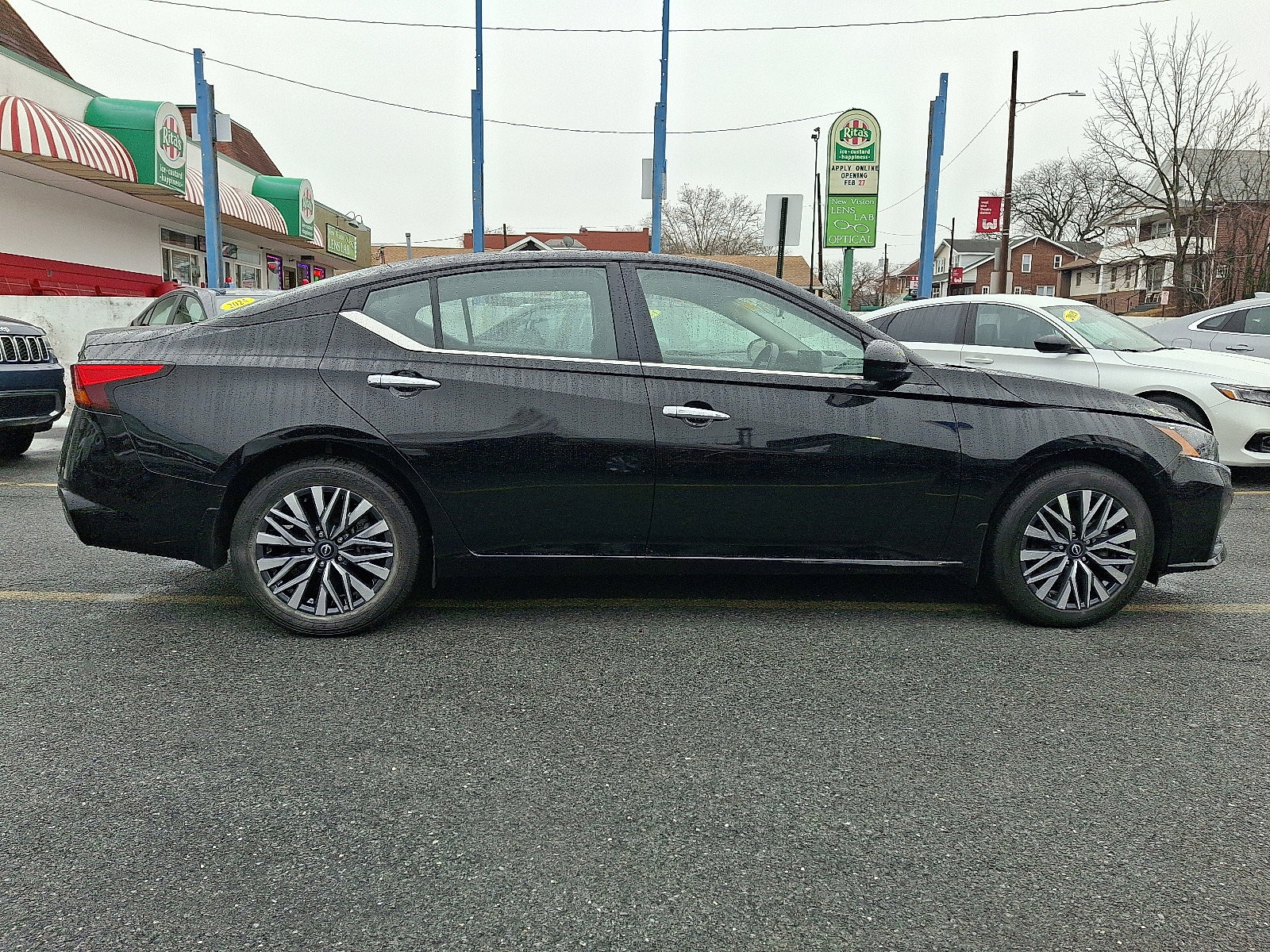 Used 2024 Nissan Altima 2.5 SV w/ SV Premium Package image 5