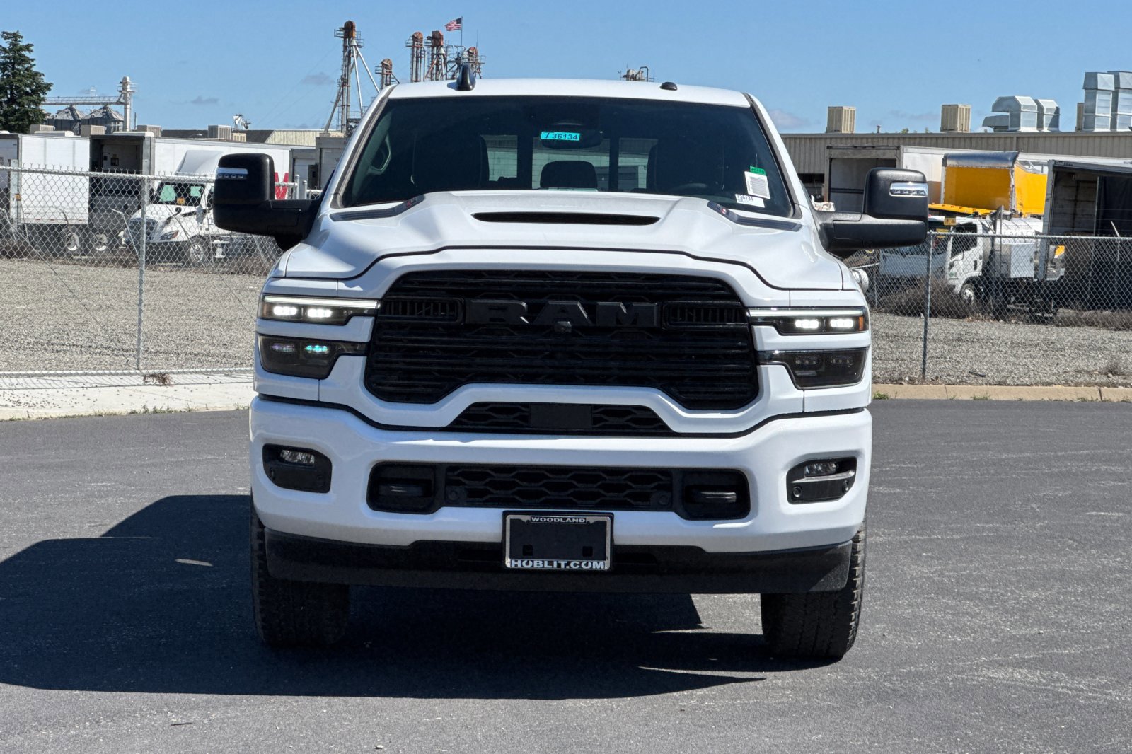 New 2026 RAM 2500 Laramie AWD/4WD image 8