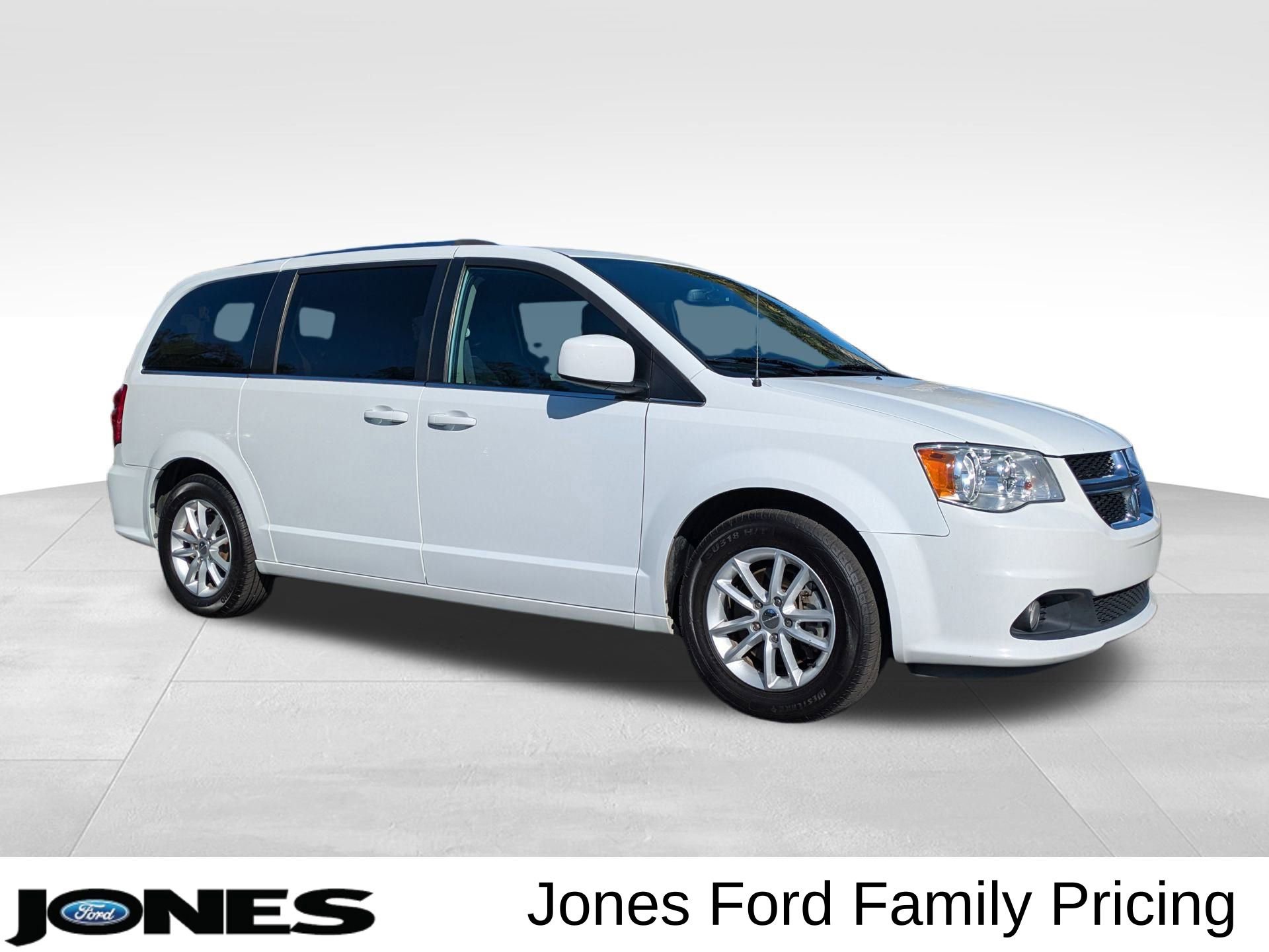 Used 2018 Dodge Grand Caravan SXT image 1