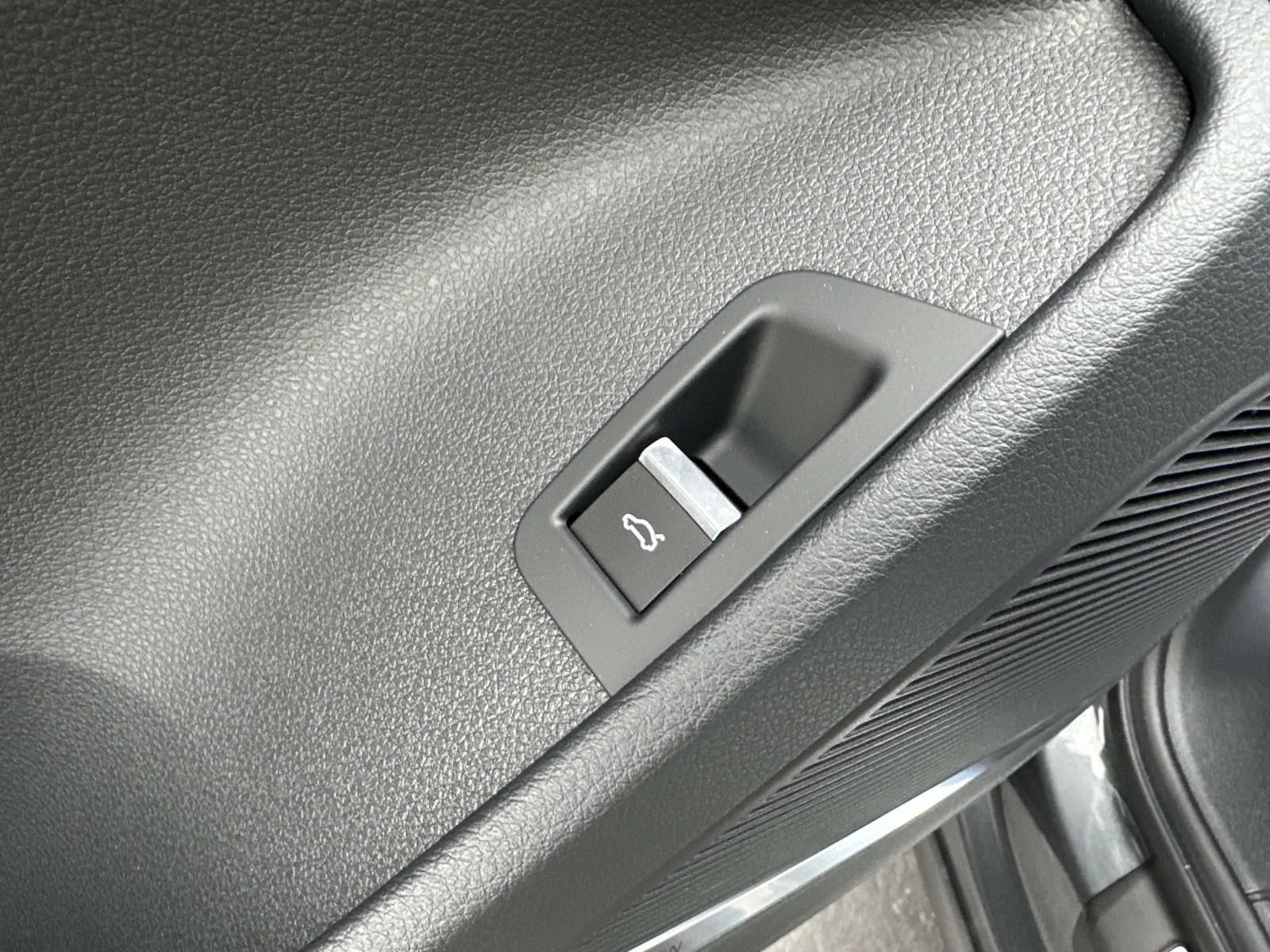 New 2026 Audi Q7 3.0T Prestige image 12