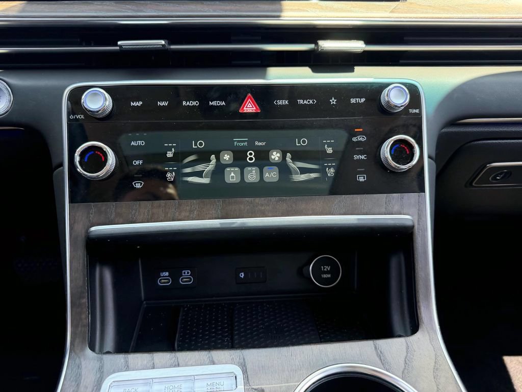 Certified 2025 Genesis GV80 2.5T Advanced AWD/4WD image 21