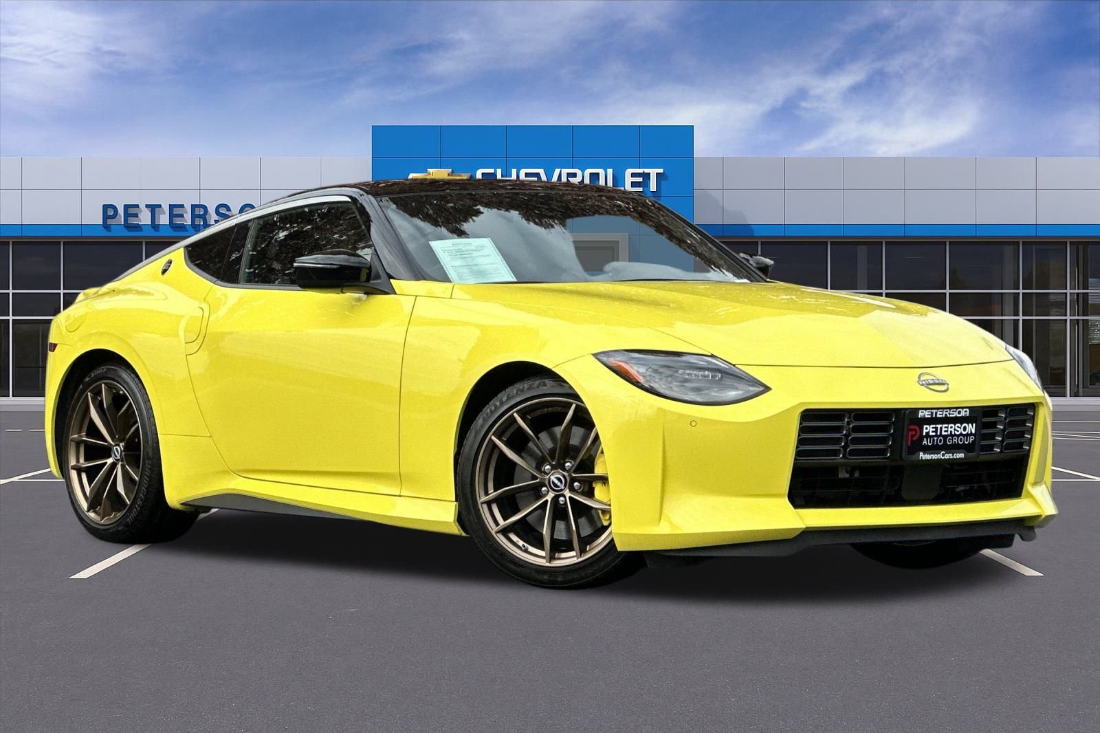 Used 2023 Nissan Z w/ Floor Mat Package (L93) image 2