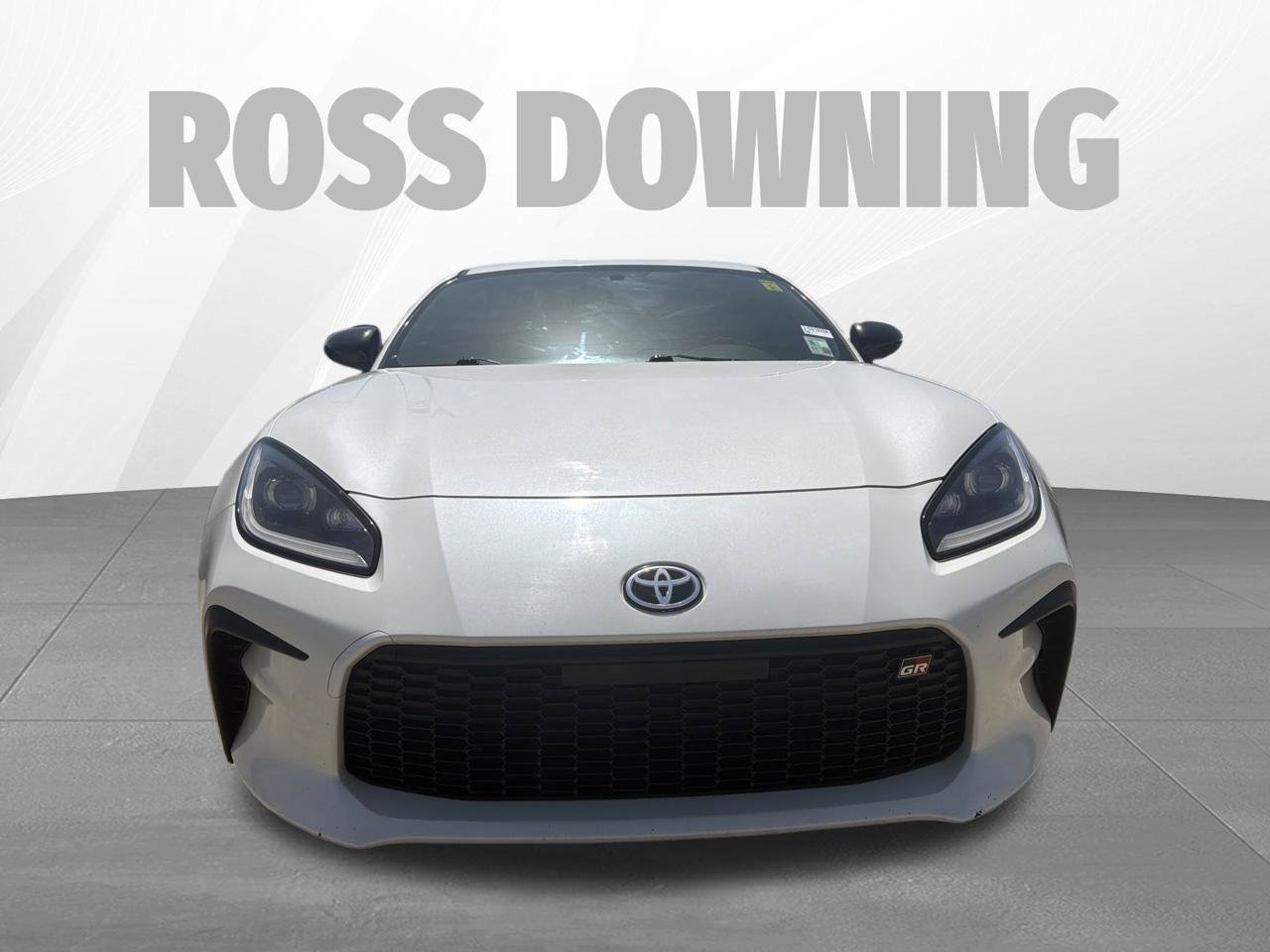 Used 2023 Toyota GR86 Premium RWD image 2