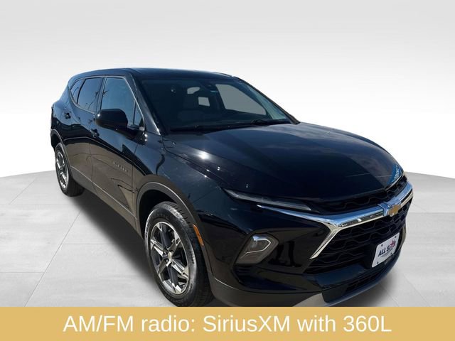 Used 2023 Chevrolet Blazer LT w/ Driver Confidence Package FWD image 3