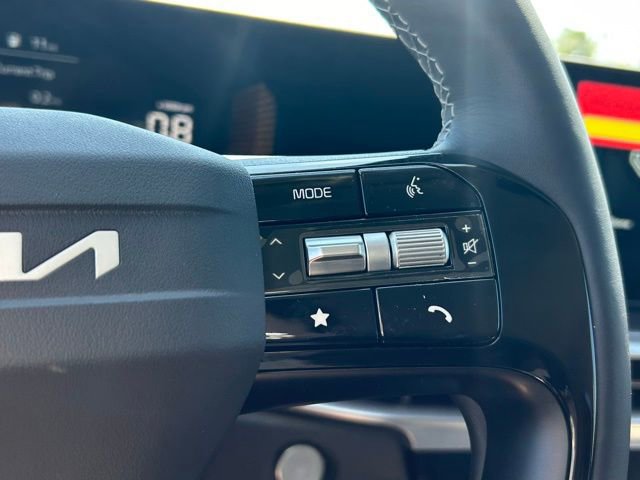 Used 2026 Kia Sorento LX FWD image 21