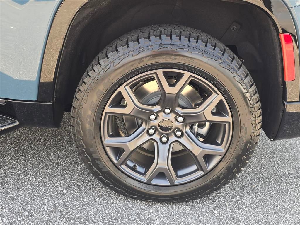 New 2026 Jeep Grand Wagoneer 4WD image 9