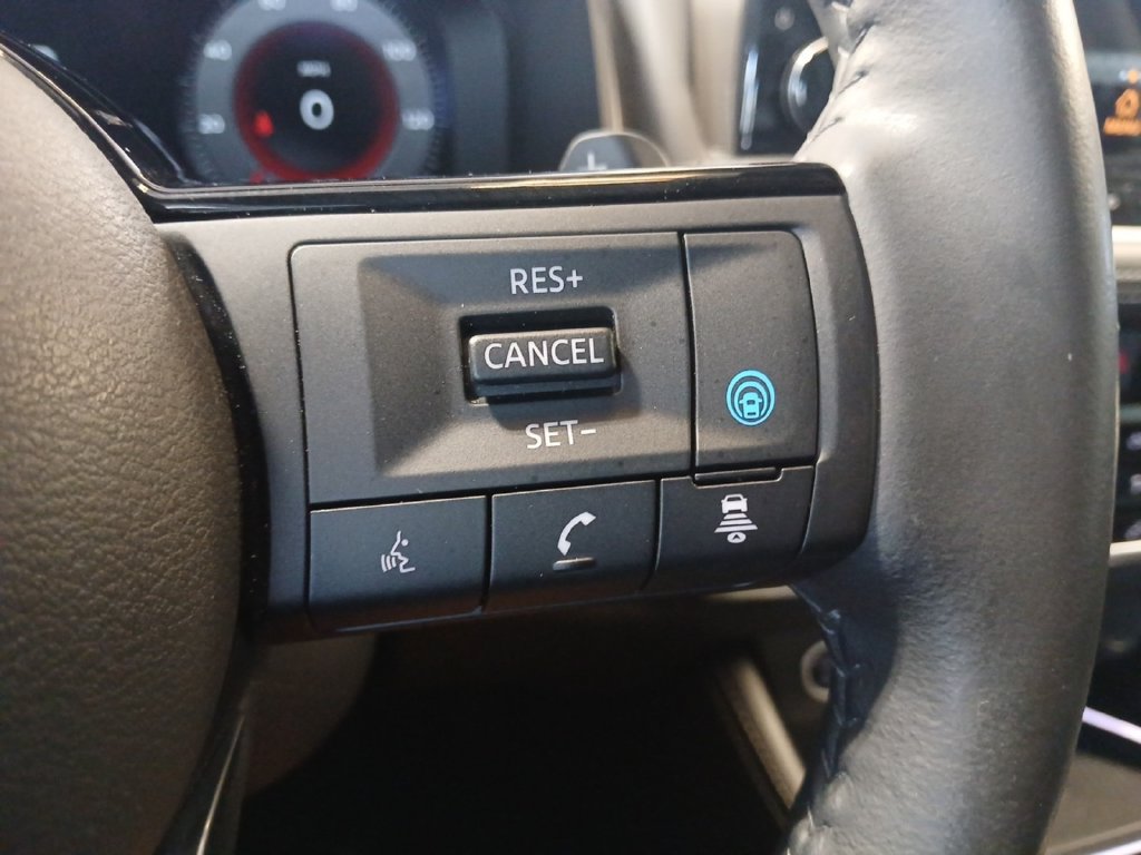 Used 2023 Nissan Rogue Platinum w/ Platinum Premium Package AWD/4WD image 23