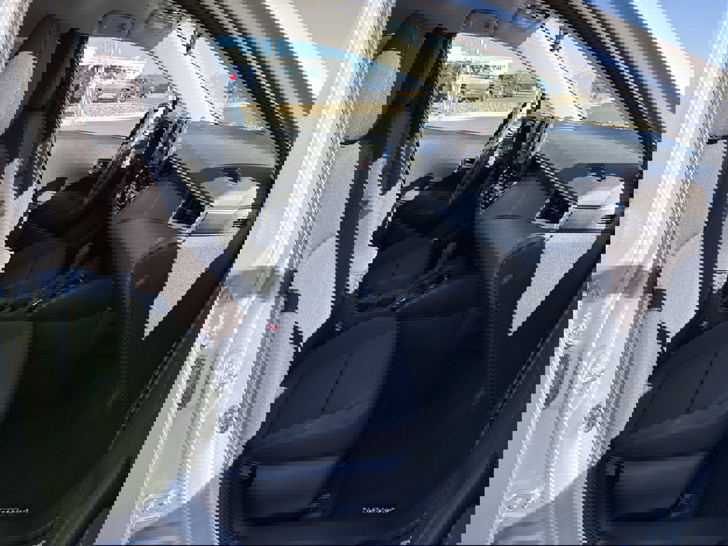 Used 2024 Toyota Corolla LE image 37