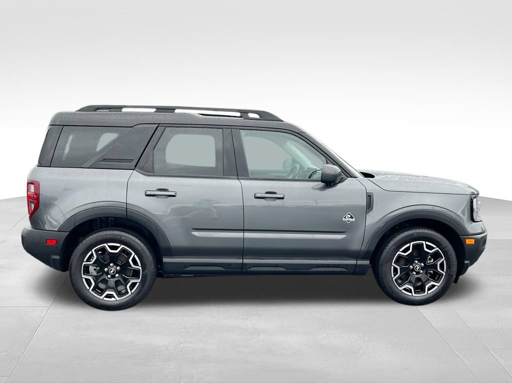 Used 2025 Ford Bronco Sport Outer Banks w/ Outer Banks Tech Package+ AWD/4WD image 9