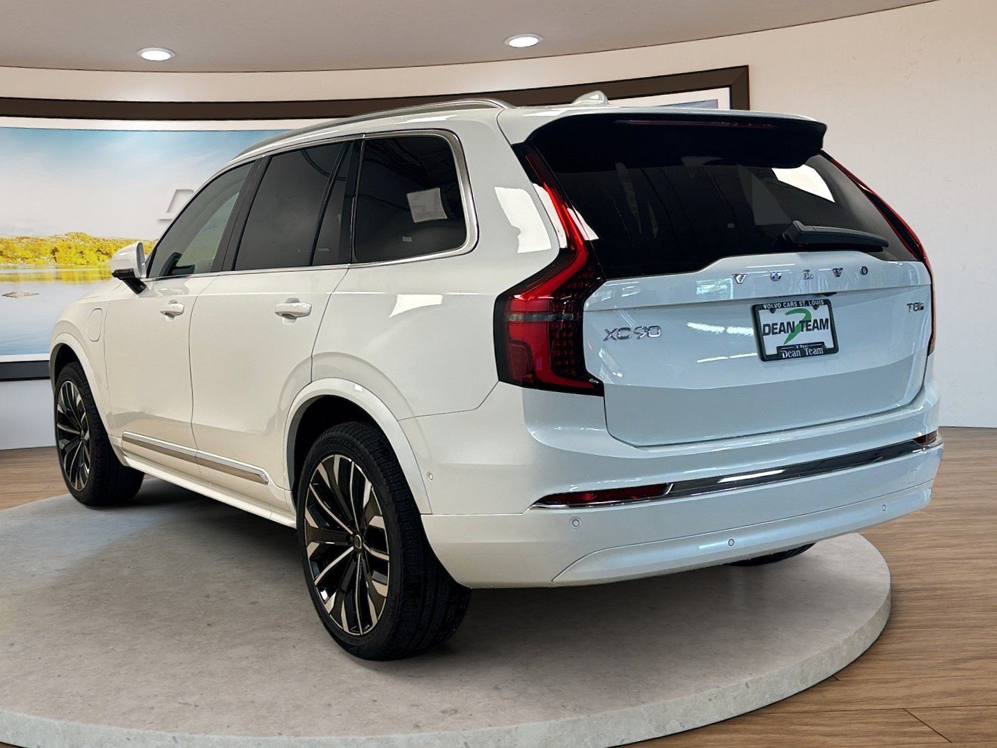 New 2026 Volvo XC90 T8 Ultra w/ Protection Package AWD/4WD image 7