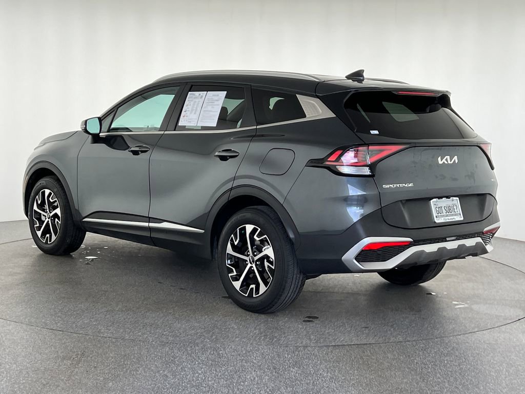Used 2023 Kia Sportage EX image 4