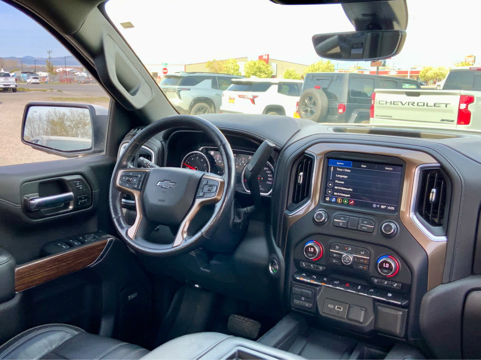 Used 2021 Chevrolet Silverado 1500 High Country w/ Technology Package AWD/4WD image 37