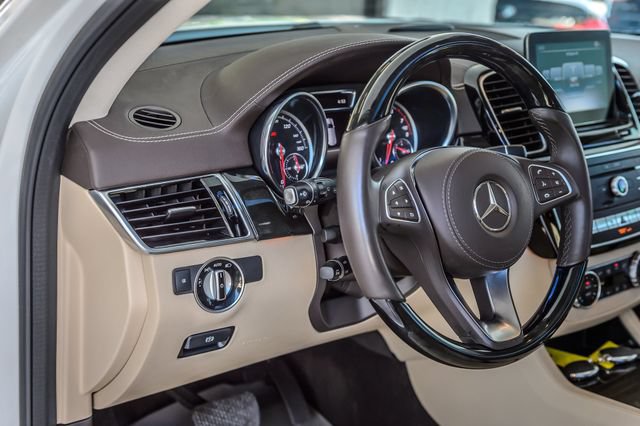 Used 2018 Mercedes-Benz GLS 550 4MATIC image 31