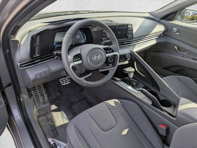 Certified 2025 Hyundai Elantra Sport FWD image 10