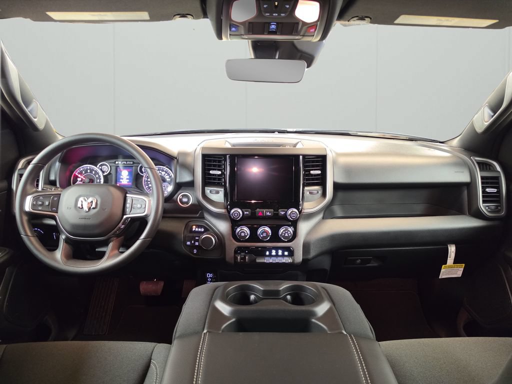 New 2026 RAM 1500 Express AWD/4WD image 13
