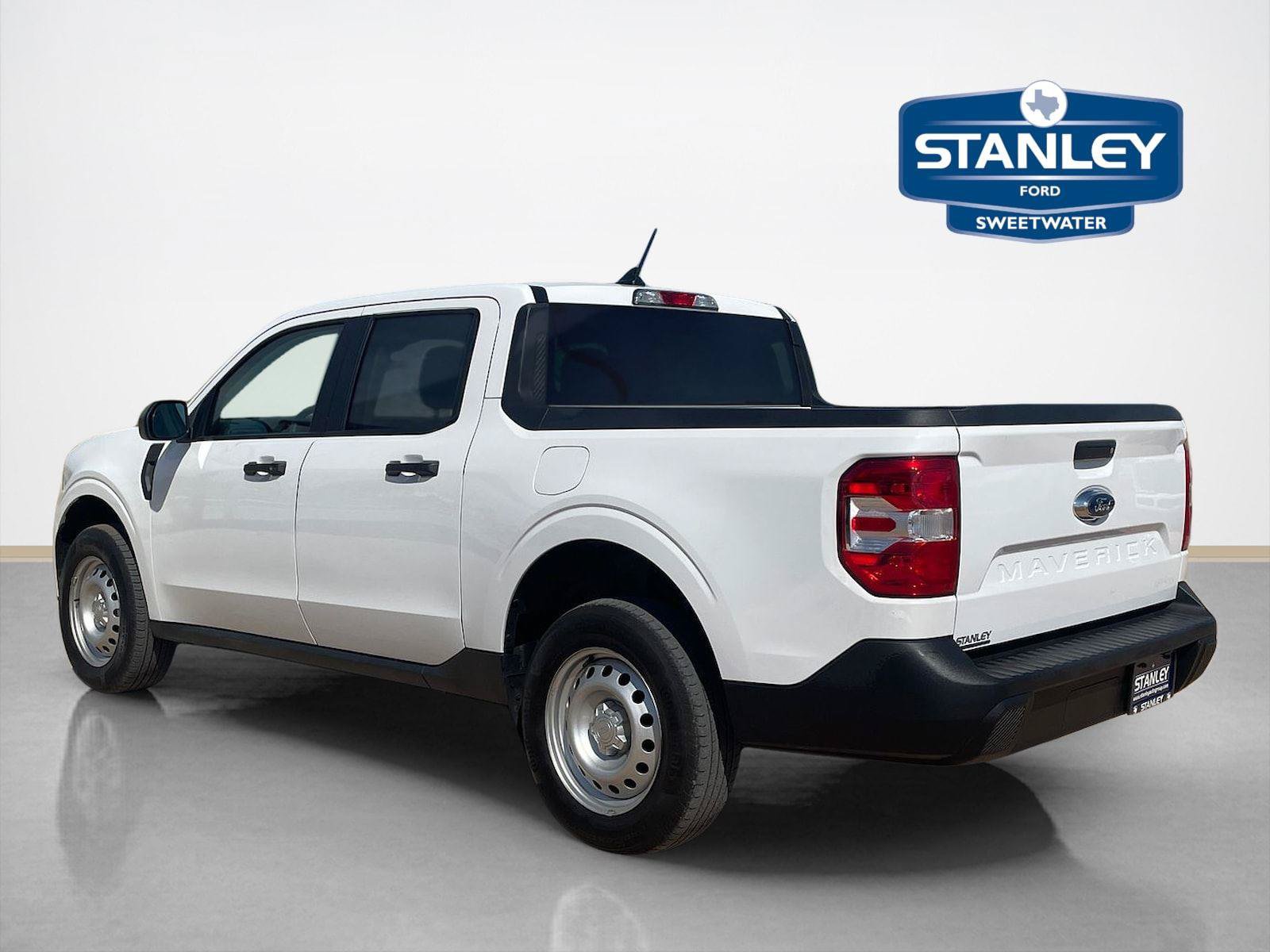 Used 2023 Ford Maverick XL FWD image 5