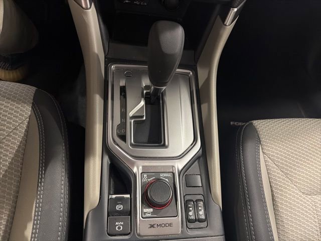 Used 2023 Subaru Forester Premium image 5