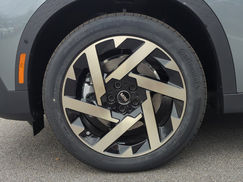 New 2025 MINI Cooper Countryman SE image 27