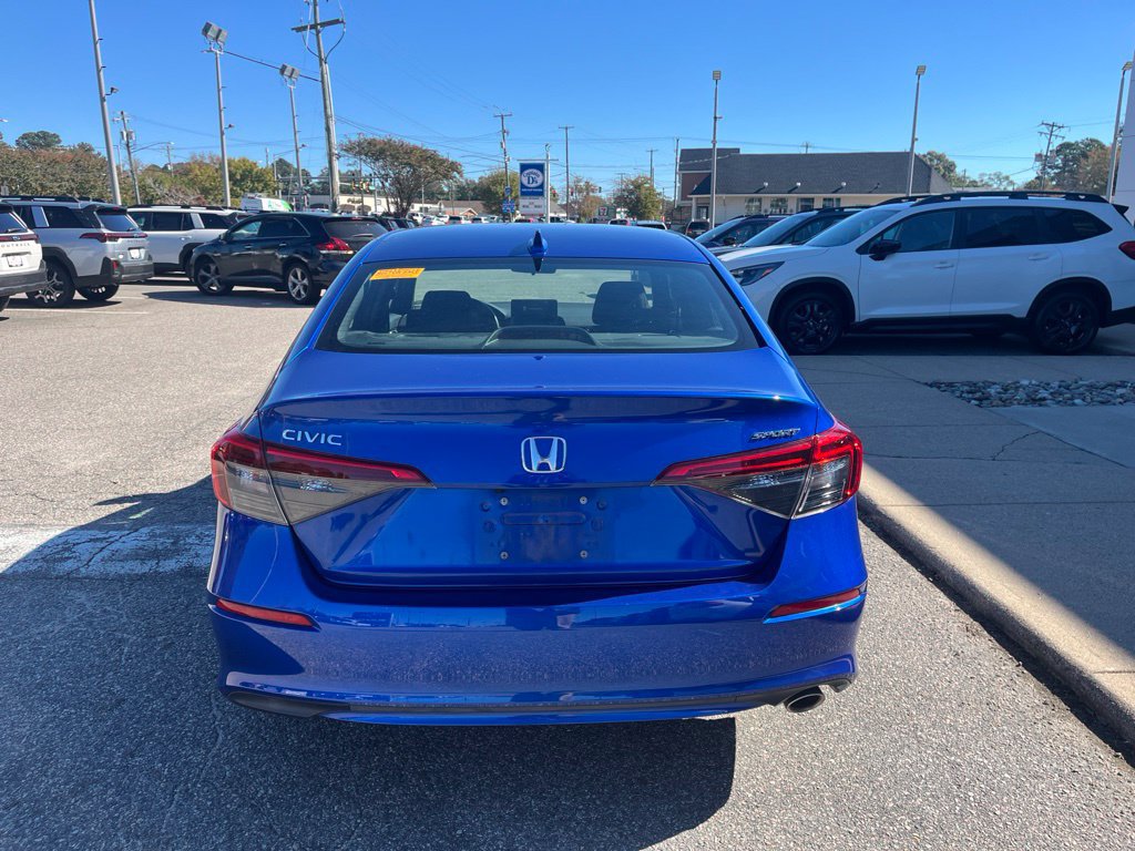Used 2023 Honda Civic Sport image 5