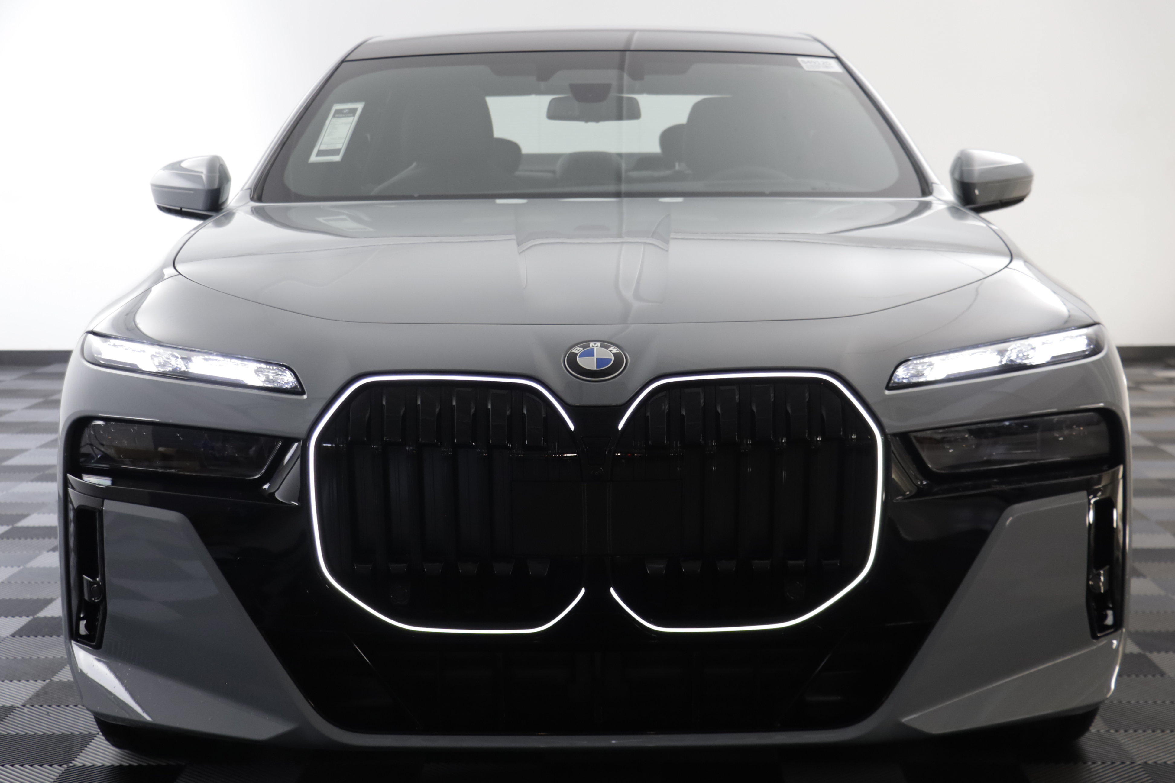 New 2026 BMW 760i xDrive w/ Executive Package AWD/4WD image 24