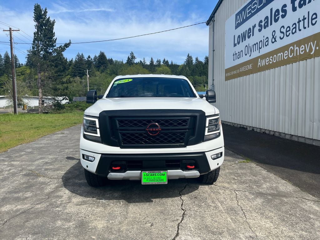 Used 2024 Nissan Titan PRO-4X w/ Pro-4x Convenience Package AWD/4WD image 10