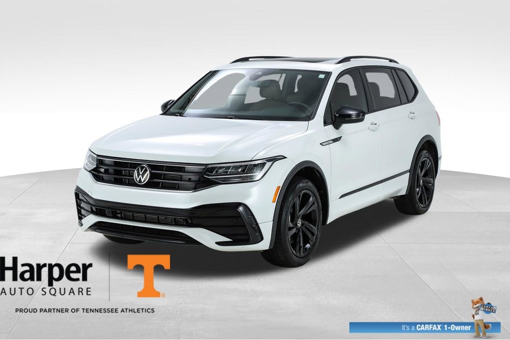 Used 2023 Volkswagen Tiguan SE R-Line image 1