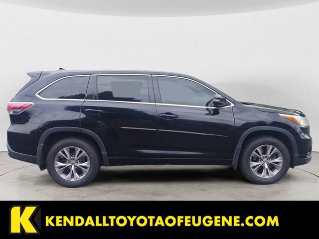 Used 2015 Toyota Highlander Plus AWD/4WD image 6