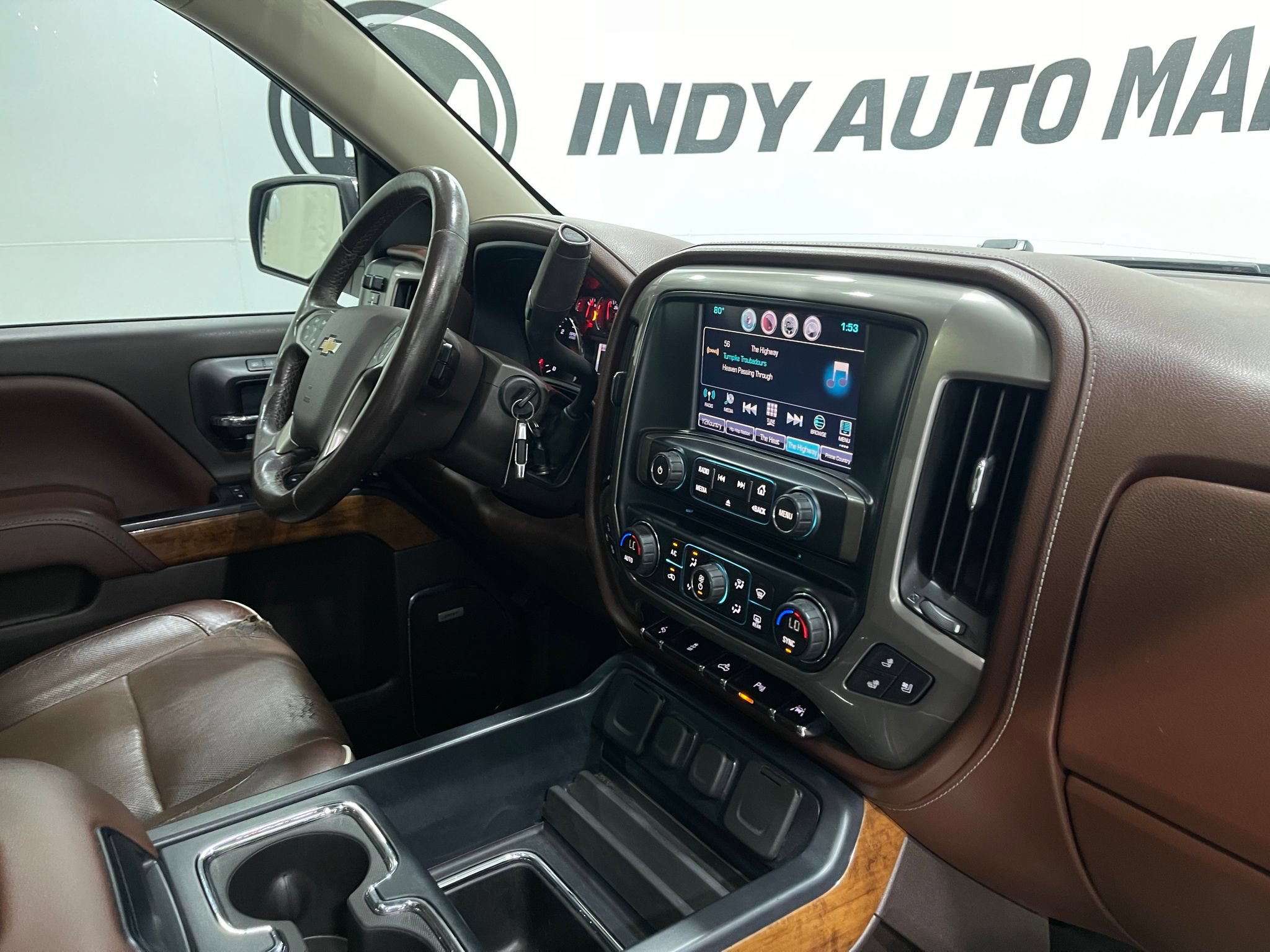 Used 2016 Chevrolet Silverado 1500 High Country w/ High Country Premium Package AWD/4WD image 20