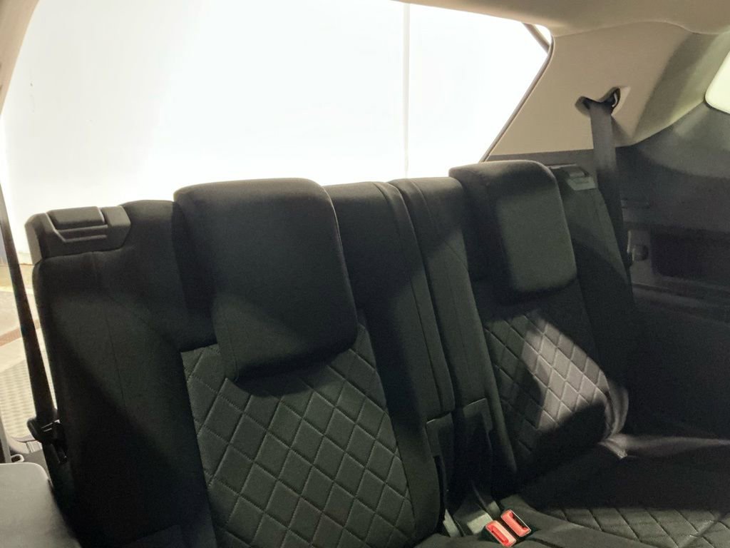 Used 2018 Volkswagen Atlas S image 16