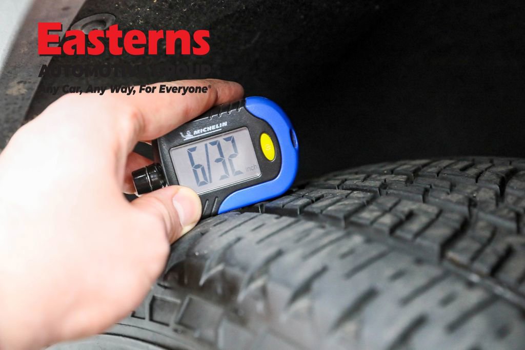 Used 2023 GMC Acadia SLT image 31