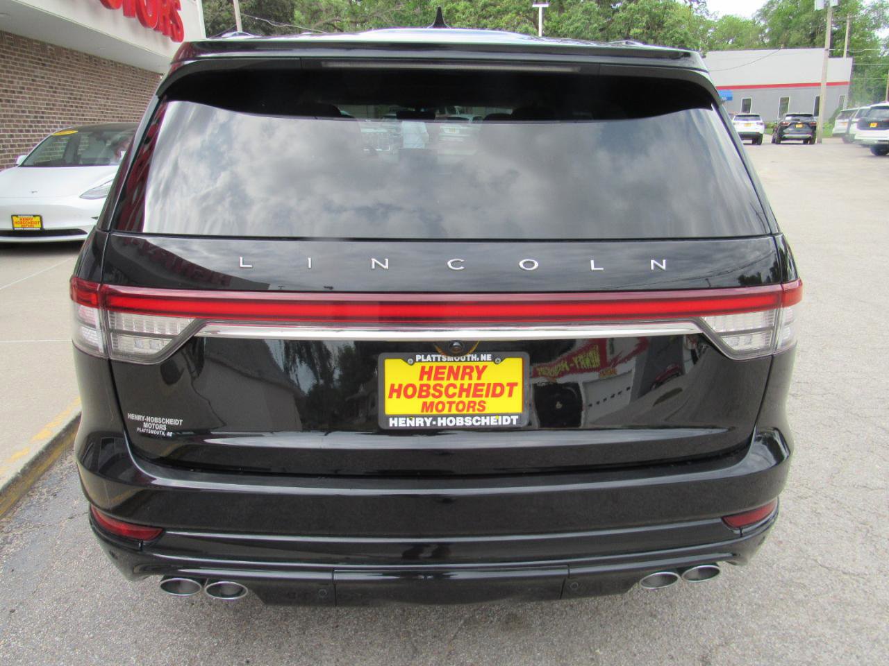 Used 2023 Lincoln Aviator Reserve w/ Equipment Group 201A AWD/4WD image 3