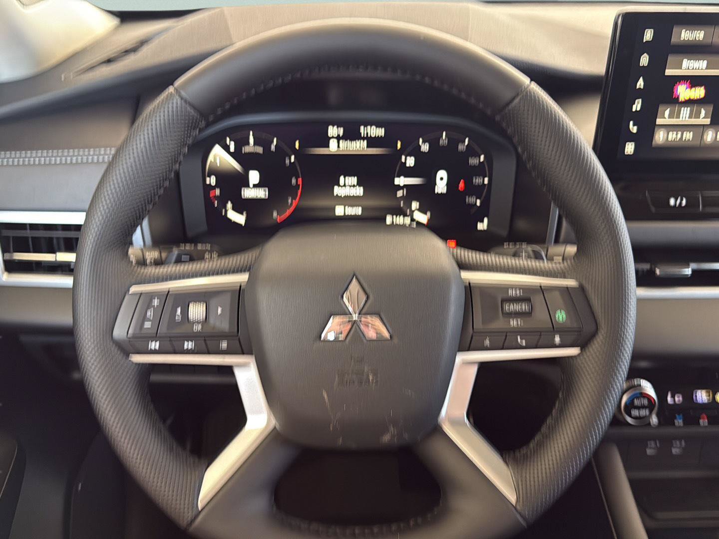 New 2026 Mitsubishi Outlander SEL FWD image 17