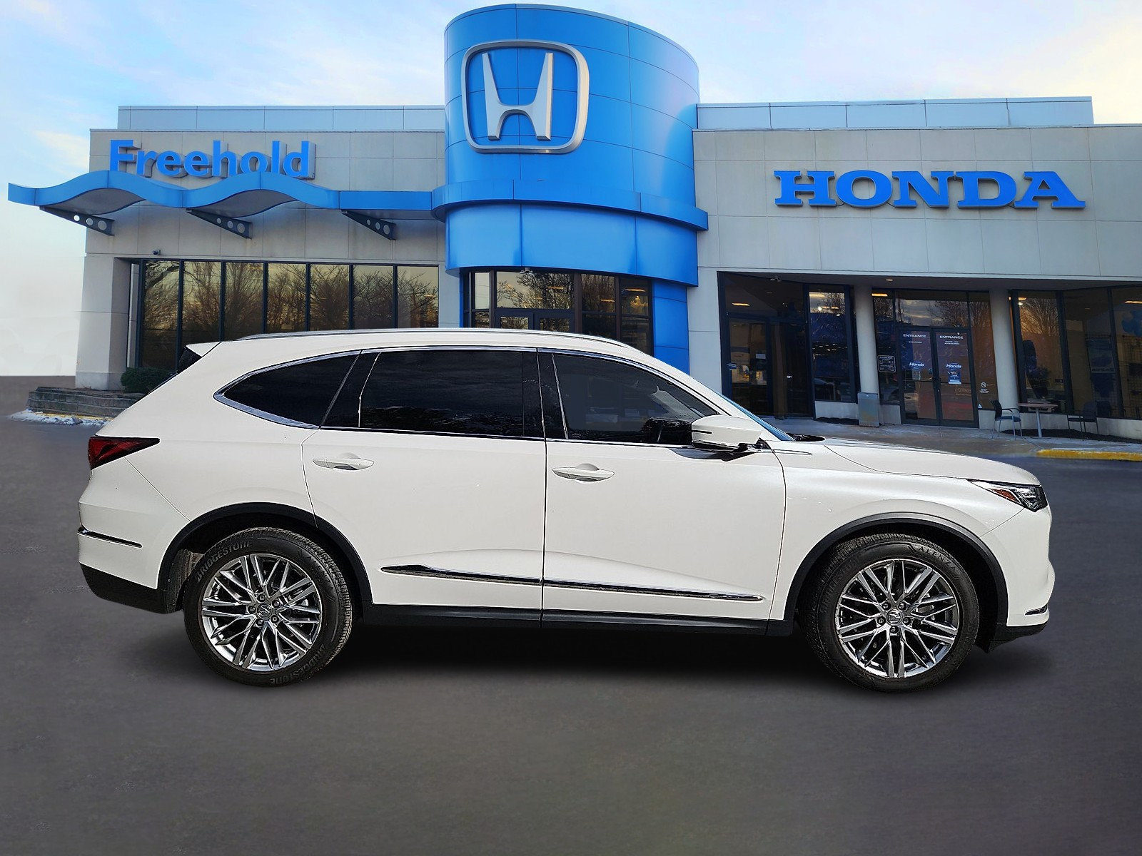 Used 2023 Acura MDX w/ Advance Package AWD/4WD image 7
