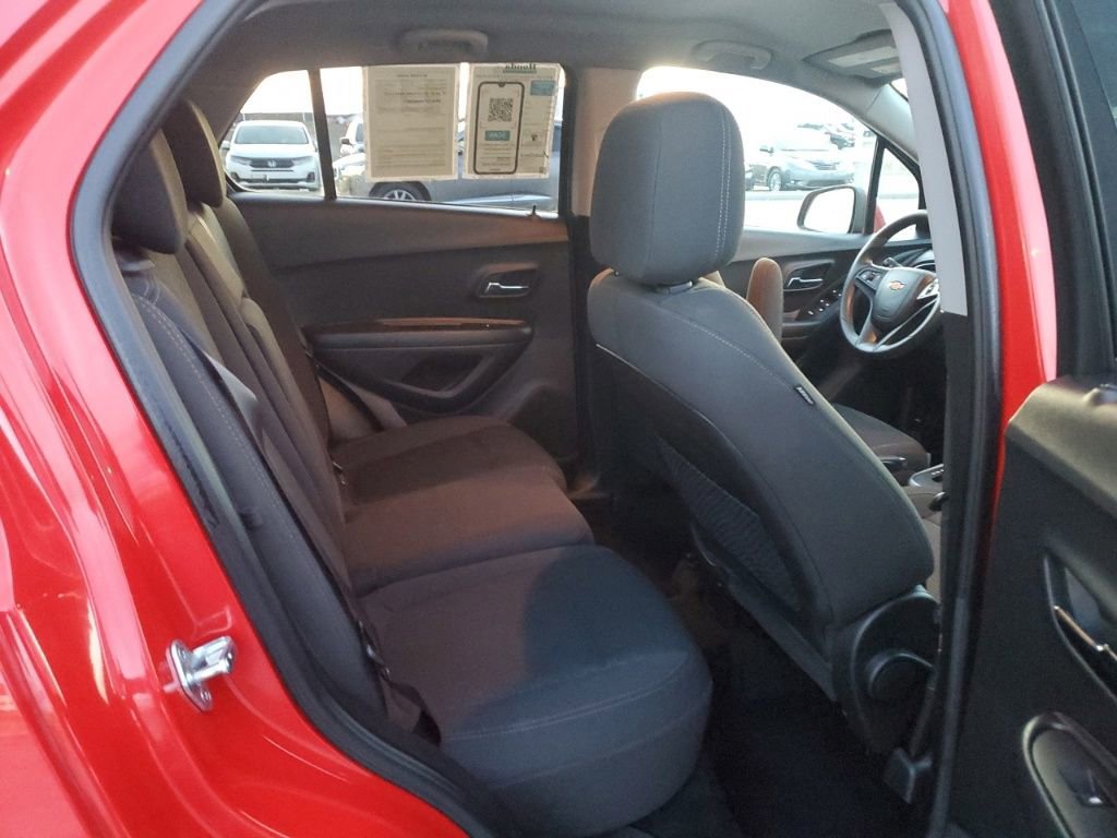 Used 2020 Chevrolet Trax LS w/ Tint and Cruise Package image 29