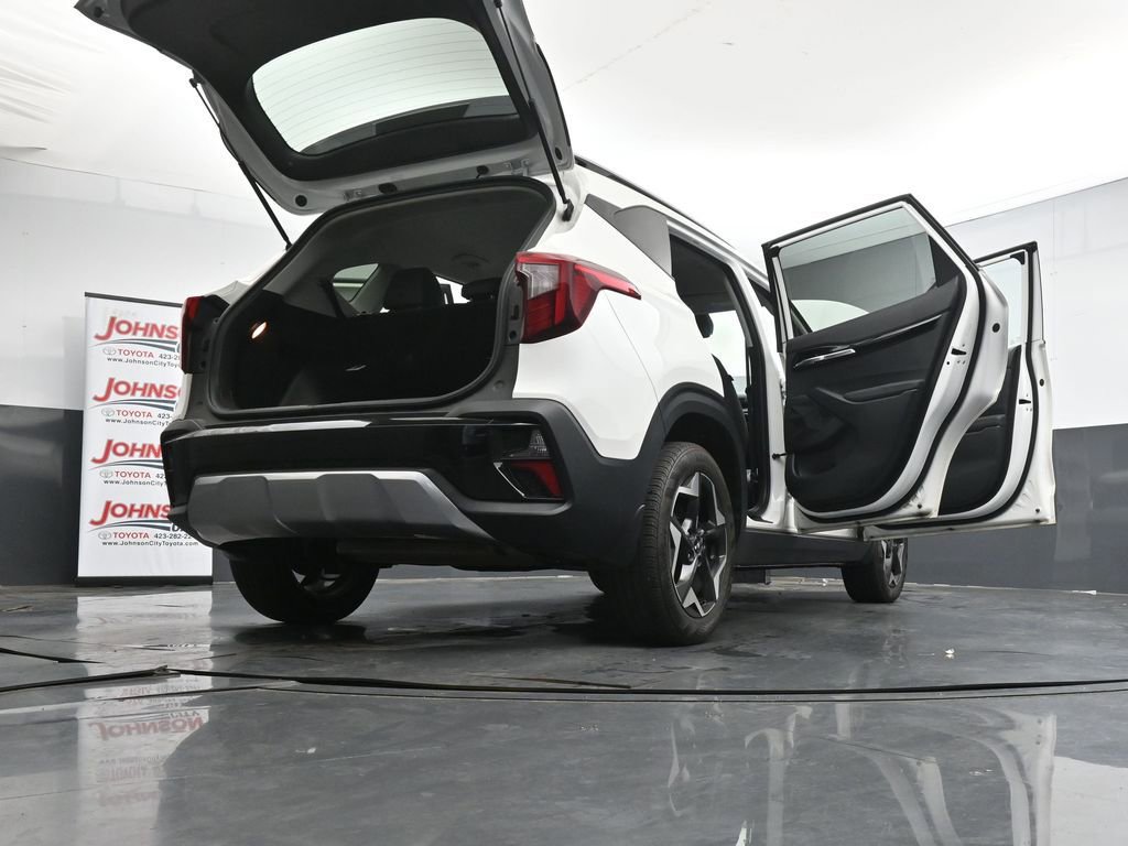 Used 2025 Kia Seltos S image 29